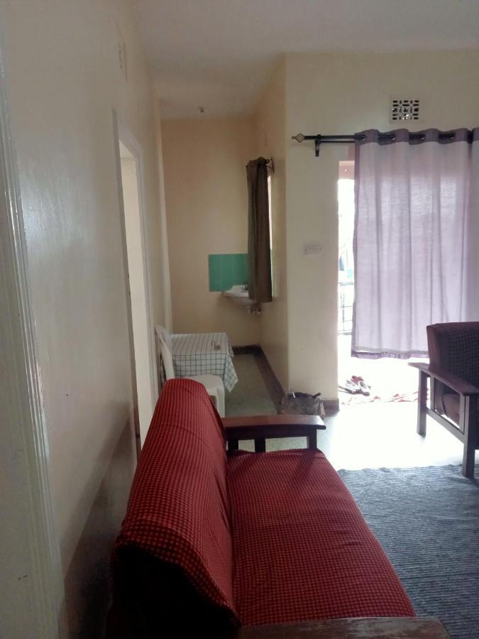 Pinkroses Gardens Hostel Nairobi Exterior foto